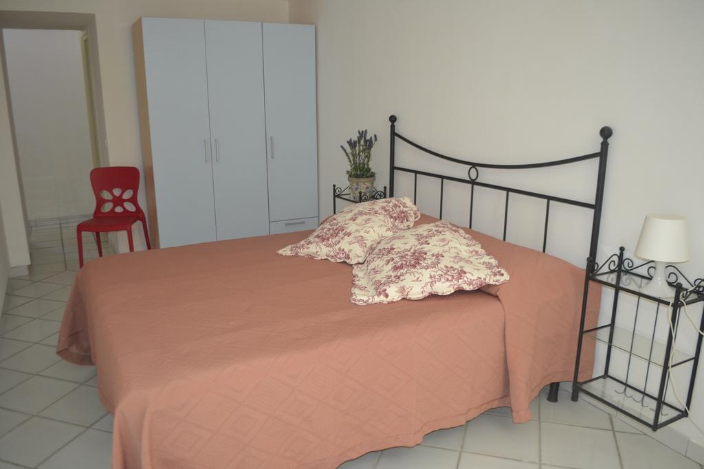 Apartamento La Casa Di Cirro Procida Habitación foto